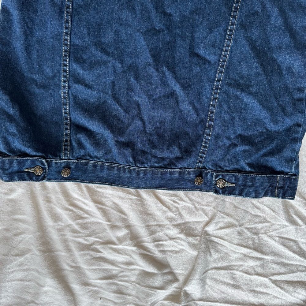 Denim Jean Jacket with Embroidered Roses - Picture 15 of 16